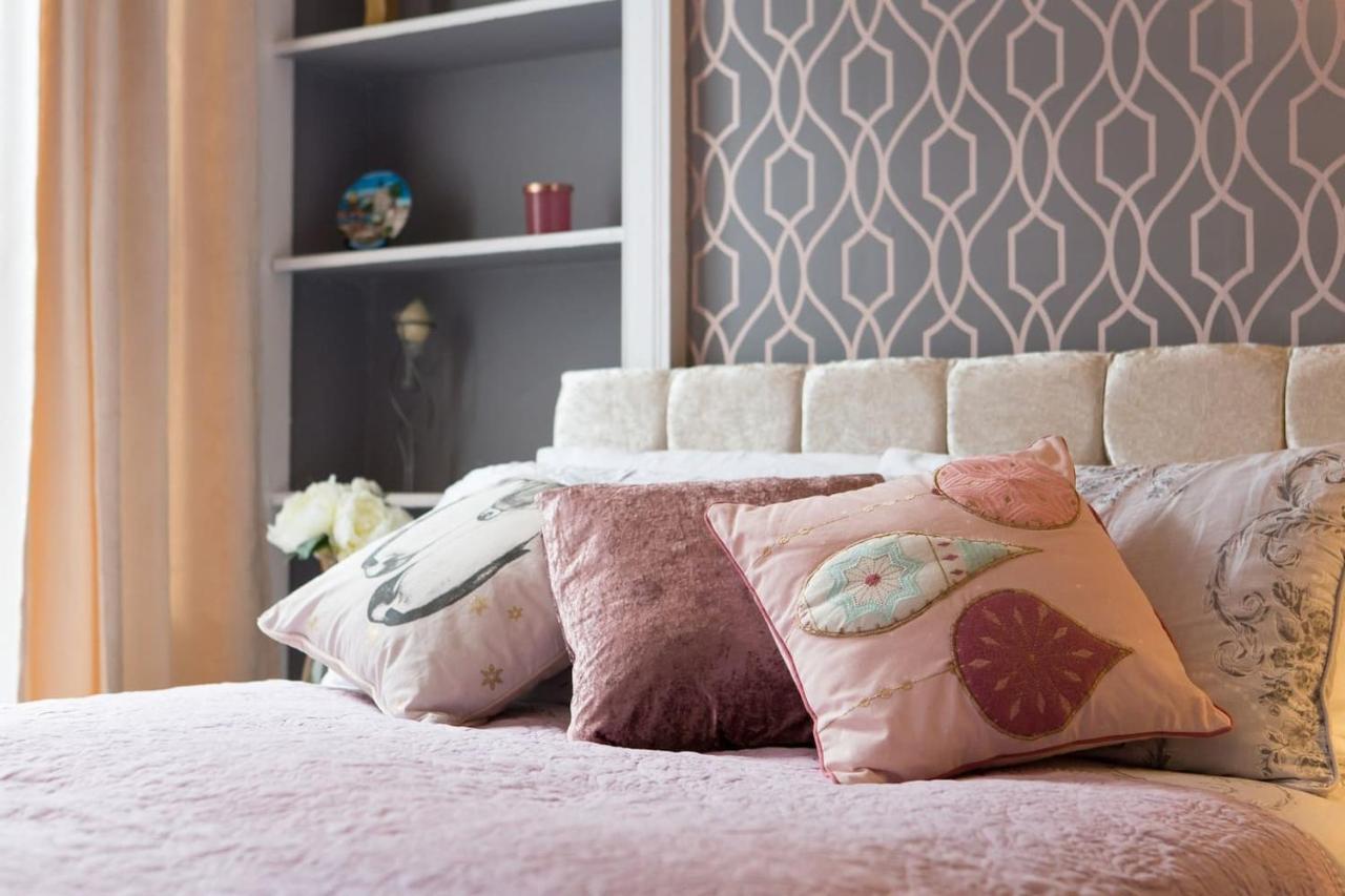 Stunning 2-Bed Apartment In Central เอดินบะระ ภายนอก รูปภาพ